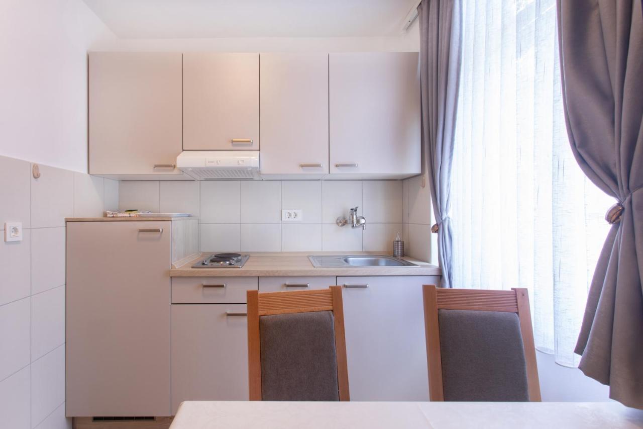 Apartmaji Pri Perotu Apartamento